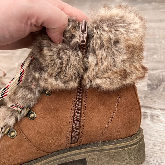 Lilliana faux fur lace up boots - Picture 8 of 12